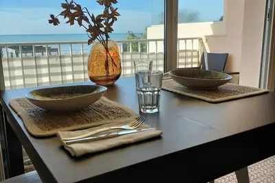 Image de Jolie Appartement face mer (commerces à proximité ouverts toute l'année)