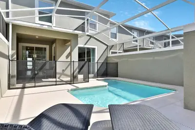 Image de 392 Oc - 4br Splendor: Private Pool