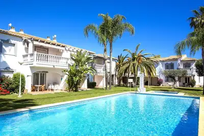 Image de Bel appartement pour 4 personnes avec piscine, Wifi, climatisation, Tv, terrasse et parking