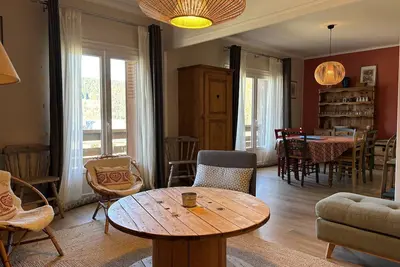 Image de Appartement fonctionnel avec balcons, parking et Wi-Fi - Centre de Villard de Lans