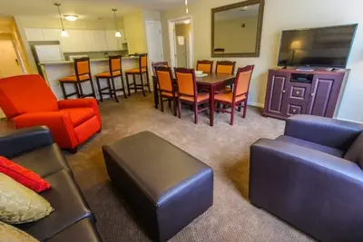 Image de Exclusive! Grand Crowne Resort 3bd/3ba Sleeps 12! 2 Full Kitchens!