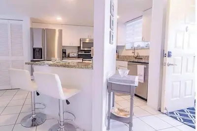 Image de Le Frontenac in Sunny Isles unit 402 (Str-03003)