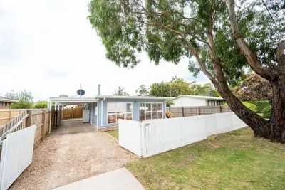 Image de Morgans | Walk 2 Beach, Shops & Parks. Pets Ok