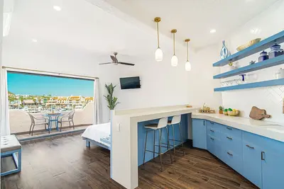 Image de Newly Remodeled Condo In The Cabo Marina