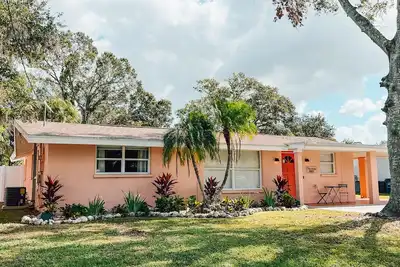 Image de The Coral Cottage close to all that Sarasota has to offer