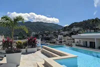 Image de Luxe Puerto Vallarta Condo, Steps from it All