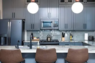 Image de This house is a 3 bedroom(s), 3. 5 bathrooms, located in Indianapolis, In.