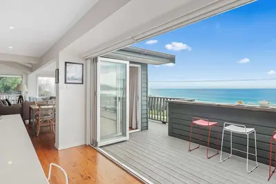 Image de Free night on us this winter at The Glass House Mollymook Beach