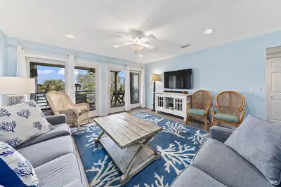 Image de Needle Rush Point G21 | Walk to FloraBama | 2 Pools | Boat Slips | My Beach Getaways