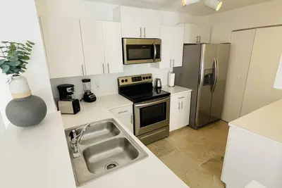 Luxury The Yatch 402- Free Parking And Wifi