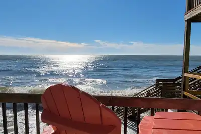 Image de Beachfront Bungalow 124 Directly on the Ocean