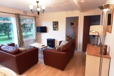 Image de 2 bedroom-Chalet-Confort-Douche-Vue sur le bois
