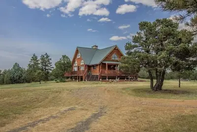 Image de Cowboy Cabin in the Mountains - Quiet Getaway