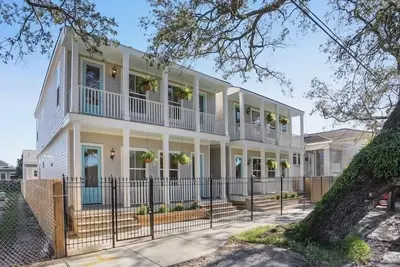 Image de 3br Chic Oasis, Heart of Nola, Pet-friendly