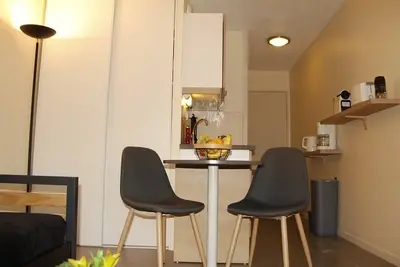 Image de Grenoble hyper-centre + WiFi + Netflix