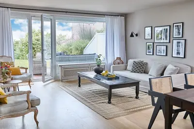 Image de Apartment \"Seestern\" - Stylish retreat with terrace and beautiful view