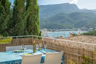 Image de Porto Luz - Beautiful duplex apartment with wonderful views over the port of Sóller. Free