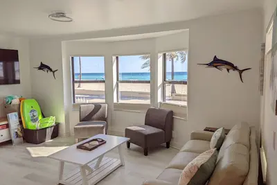 Image de Oceanfront/1st Fl- On beach Spectacular views/King+sleeper/2 baths. Free parking