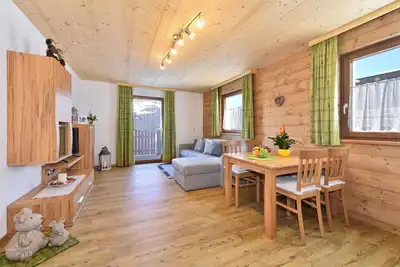 Image de Appartement \"Joselehof Edelweiss\" avec vue sur les montagnes, Wi-Fi et jardin