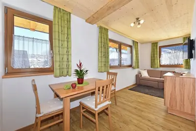 Image de Appartement \"Joselehof Enzian\" avec vue sur les montagnes, Wi-Fi et jardin