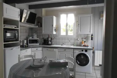 Image de Ile De Re 2/3 P: vélos, Wifi, linge, cuisine, parking, commerces, plage, port,
