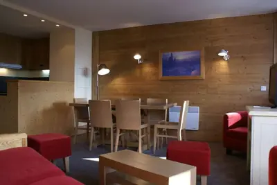 Image de Appartement confortable pour 8 pers. , proche remontées mécaniques, 3 chambres, 3 balcons