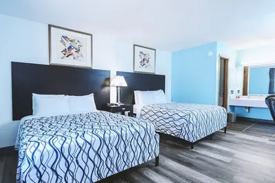 Image de Sky Palace Inn & Suites Wellington - Deluxe 2 Queen Bed Non Smoking