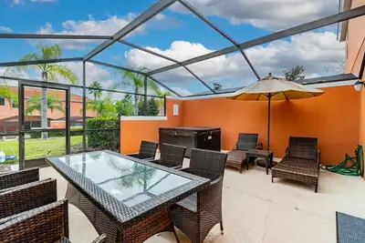 Image de Charming 3br with Jacuzzi, 20 Min from Disney! Fiber Internet