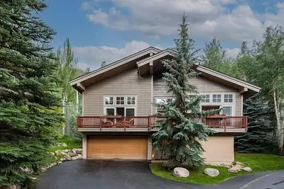 Image de West Vail Home | Steps to Bus | 5 Mins to Vail Village | Stephen's Park