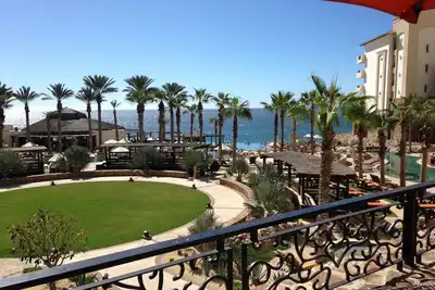 Image de The Amazing …Grand Solmar at Lands End!