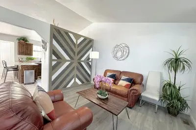Image de Heart of Wvc, Family Friendly, 2 King beds, 3 Queen Beds, 2 sofa sleepers.