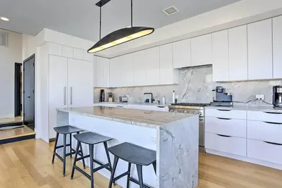 Image de Luxury Long Beach Villa with Ocean Views!