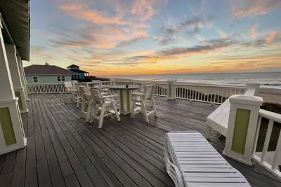 Image de Blue Marlin, Luxury Beachfront Estate, Wedding Venue, Steps to Sea, Sleeps 30