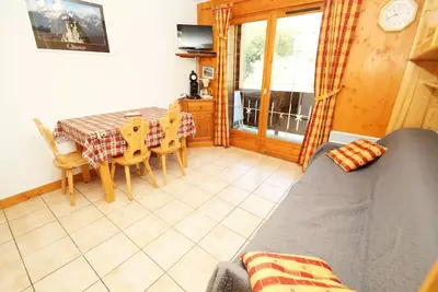 Image de Agréable 3 pièces dans résidence style chalet