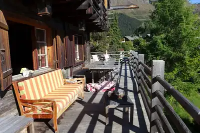 Image de Merveilleuse maison de vacances privée pour 10 personnes avec Wifi, Tv et terrasse
