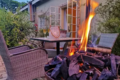 Image de Cottage Sagewood pour 2 personnes avec magnifique terrasse privée dans le jardin!