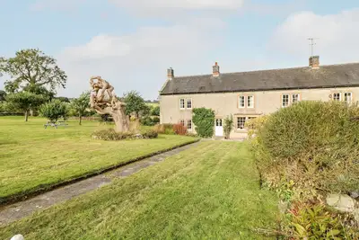 Image de The Farmhouse, pet friendly, with hot tub in Youlgreave