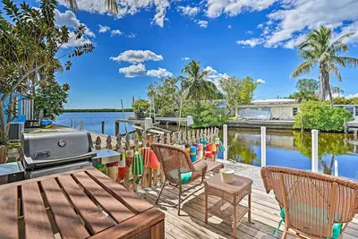 Image de Matlacha Home w\/ Boat Mooring & Gulf Access!