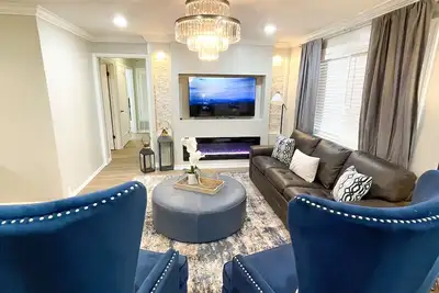 Image de Cozy 3 bedroom house \/ near the casino