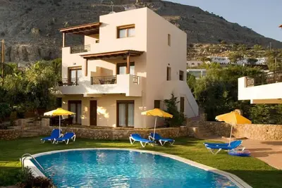 Image de Villa à Pefkoi près de la mer avec piscine