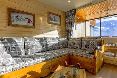 Image de Appartement rénové 6 pers, 34m² + véranda, plein sud, Val Thorens, accès pistes et commerces