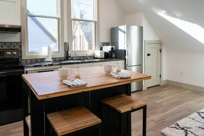 Image de Newly Built Guest House - Baker Neighborhood