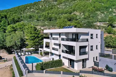 Image de Superbe appartement Ă Baska Voda