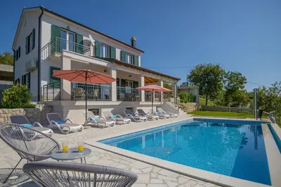 Image de Superbe maison Ă Glavina Donja