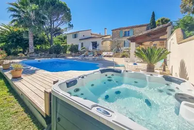 Image de Superbe maison à Aigues-Vives