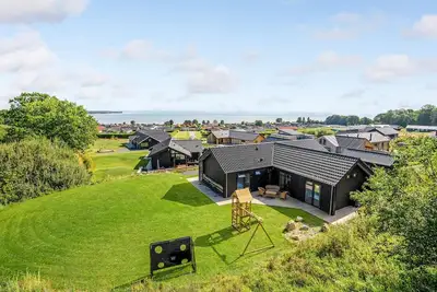 Image de Belle maison à Sjølund avec WiFi