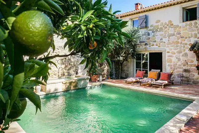 Image de Belle maison à Roujan avec WiFi