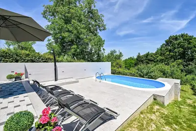 Image de Superbe maison de 2 chambres Ă Seketin