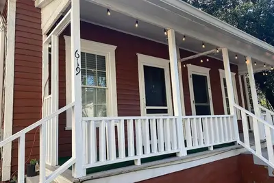 Image de Stunning Beltline Getaway Krog St Market- Sleeps 8