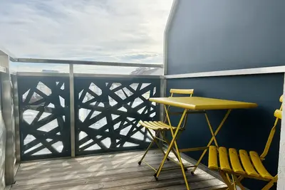 Image de Cozy 2 Room Apartment* Balcony* Panoramic View* Near Park